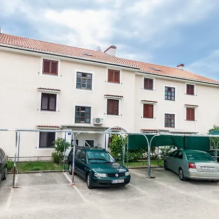 Glorija With Balcony