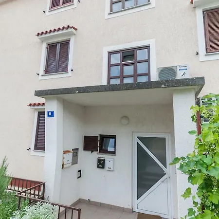 Glorija With Balcony *