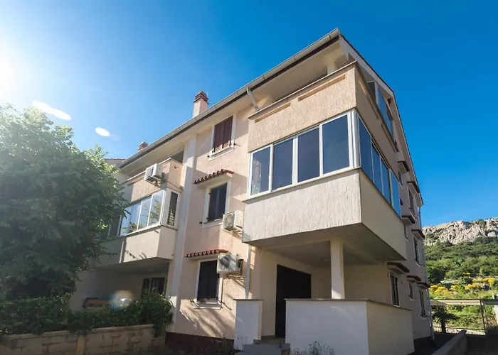 Glorija With Balcony Apartman