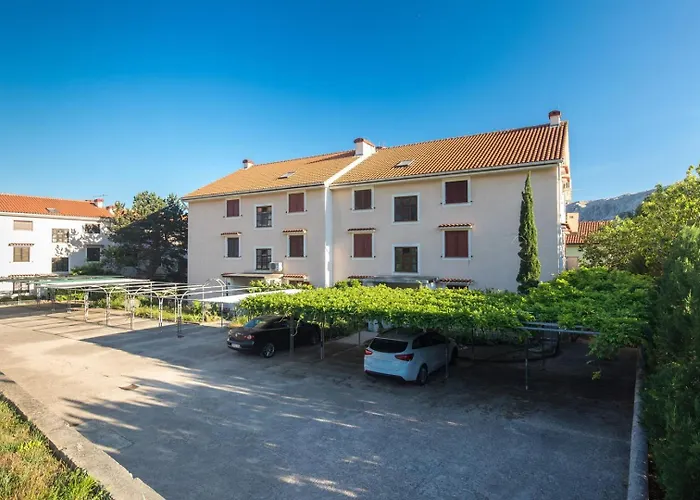 Glorija With Balcony