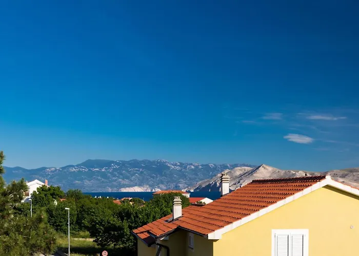 Glorija With Balcony Διαμέρισμα Baška