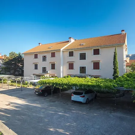 Glorija With Balcony